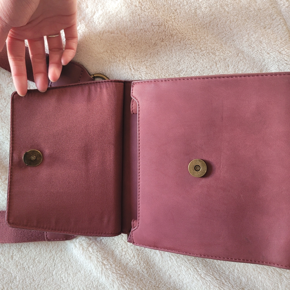Elegant Pink Women's Bag